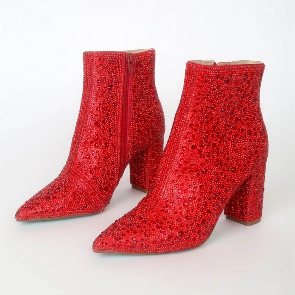 Betsey Johnson Cady Red Rhinestone Ankle Booties Heeled Boots Size 7 Eras Tour